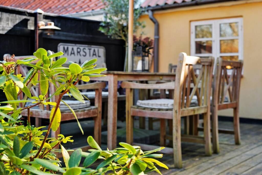 Hyggeligt Gammelt Fiskerhus I Marstal Villa Bagian luar foto